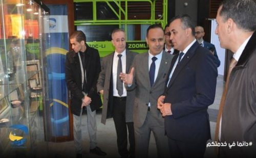 Zerrouki en visite chez Algérie Mobilis et Algérie Poste
